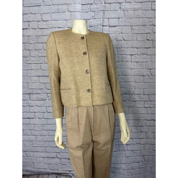 VINTAGE SALVATORE FERRAGAMO Wool & Alpace blend three piece suit in tan size s-m - Picture 5 of 15